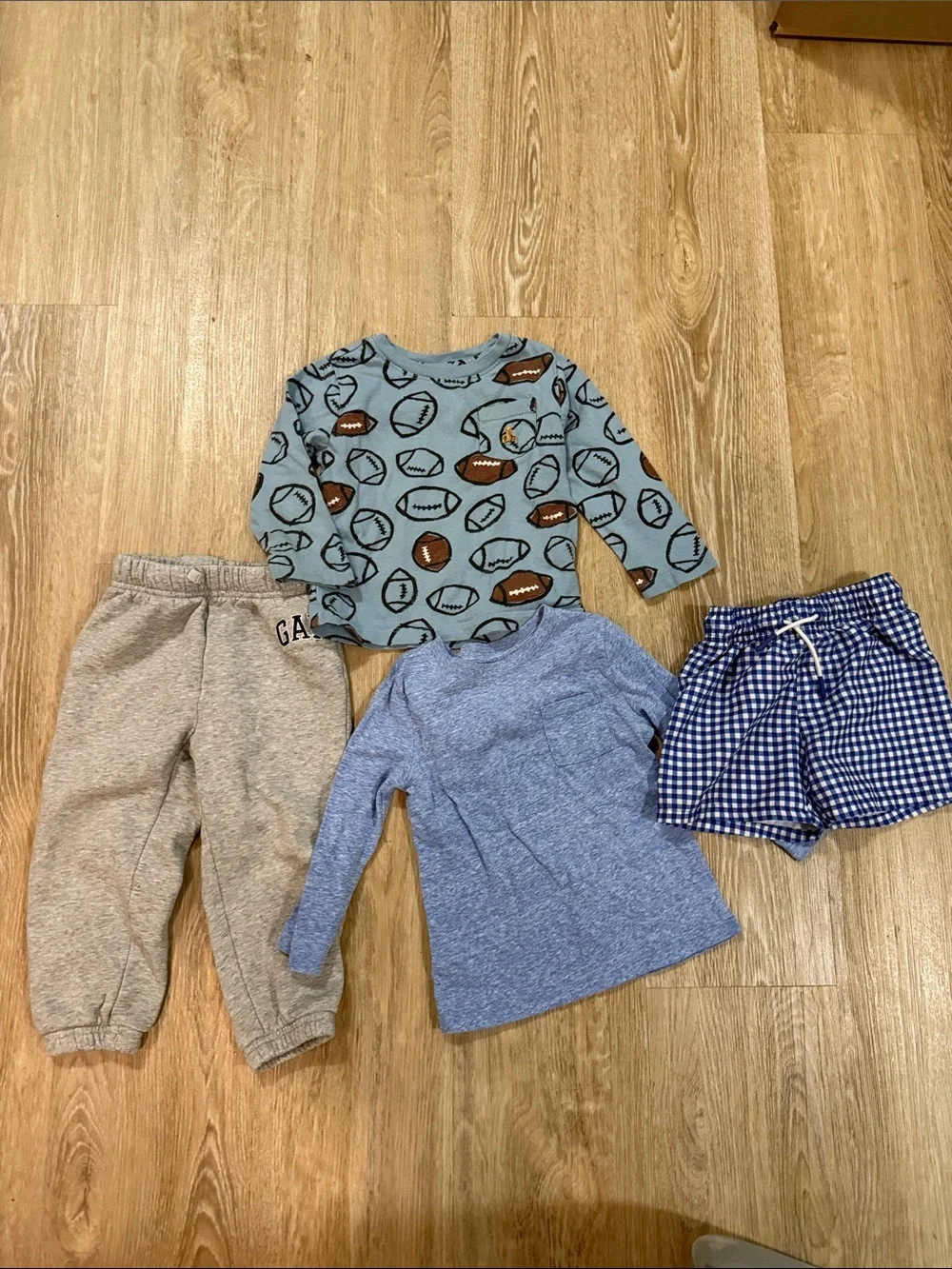 2T bundle, gap and cat and jack
